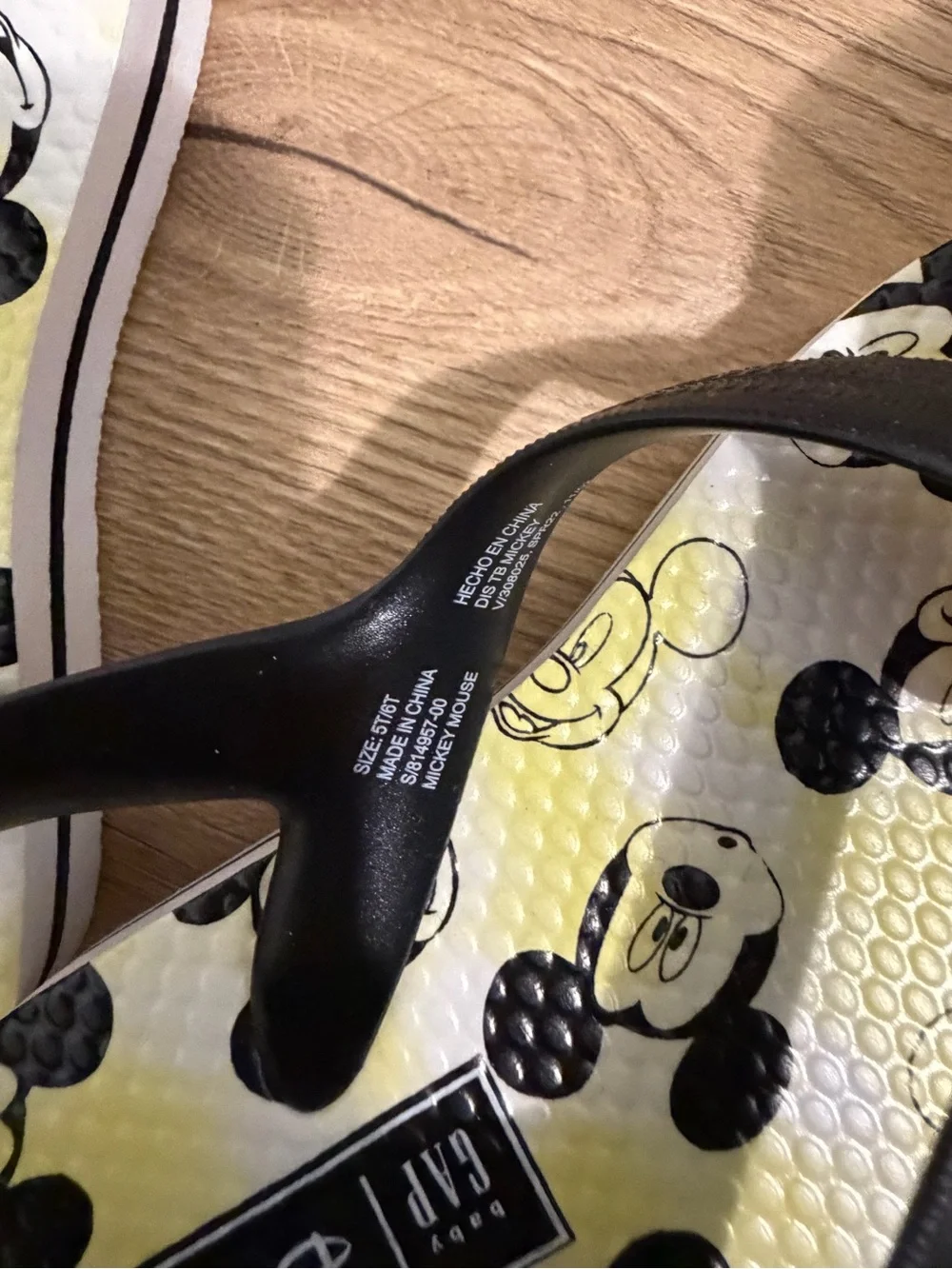GAP Disney Kids' Yellow Mickey Mouse Flip Flop Sandals 5C/6C